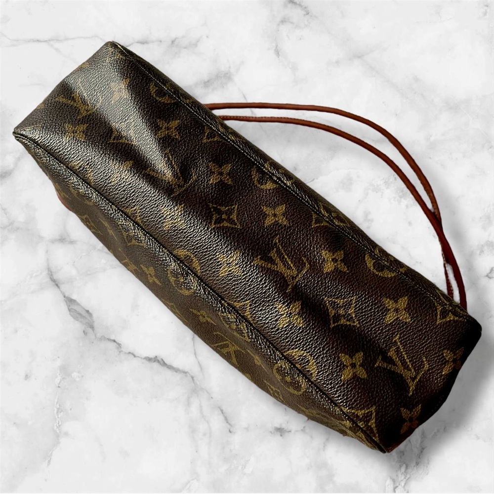 Louis Vuitton Monogram Trousseau 28 Crossbody - Picture 14 of 16